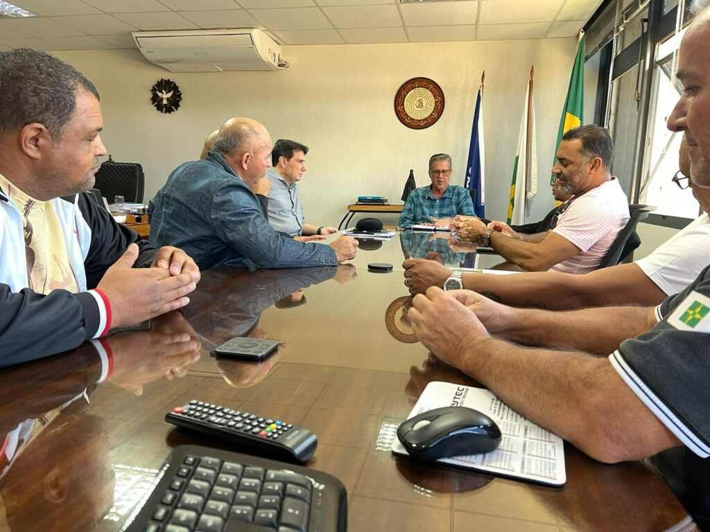 Reunião da diretoria do Sindser com o presidente e diretor administrativo da Novacap