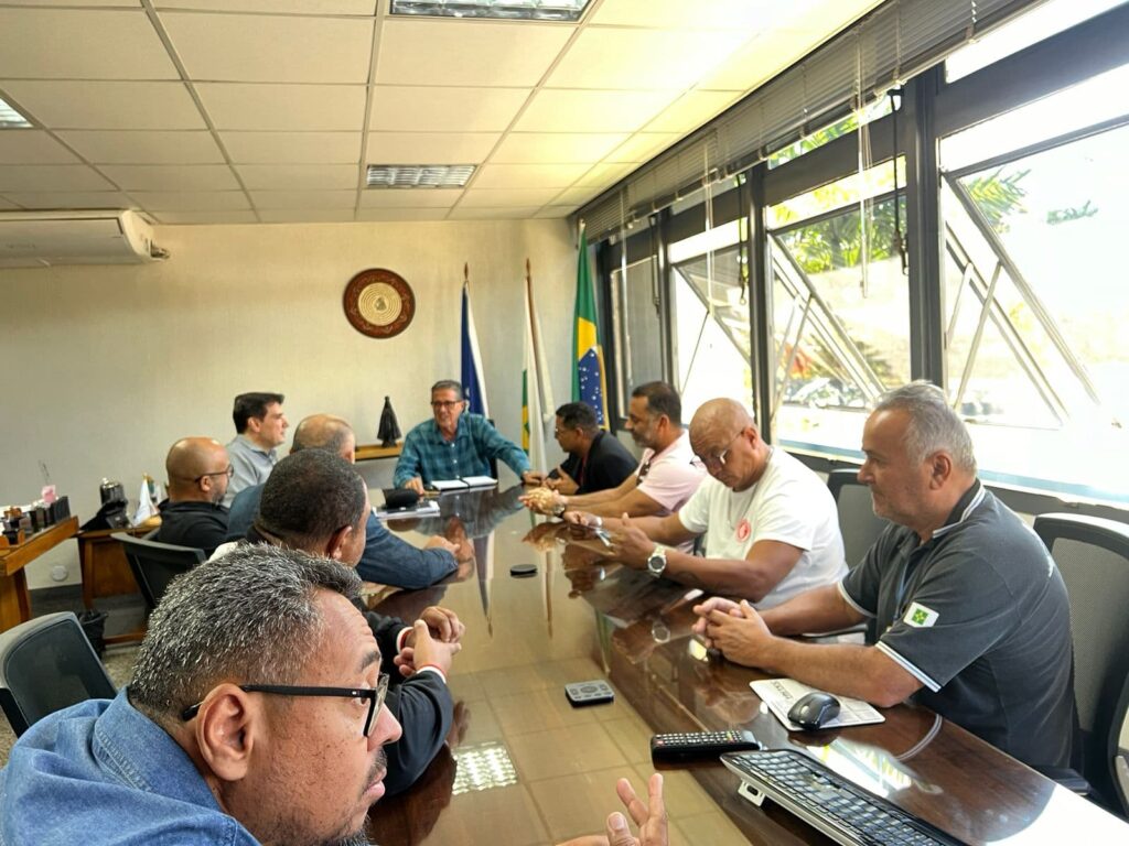 Reunião da diretoria do Sindser com o presidente e diretor administrativo da Novacap